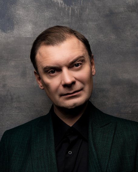 КОНСТАНТИНОВ КОНСТАНТИН